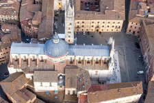 Church building of the cathedral of Kathedrale von Siena / Duomo di Siena in Siena in Toskana, Italy