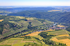 Wine village on the Nahe below the Hermannsberg vineyard in Oberhausen an der Nahe in the state Rhineland-Palatinate, Germany