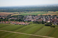 Oblique view of District Niederhochstadt in Hochstadt in the state Rhineland-Palatinate, Germany