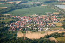 From the southwest in Leutenheim in the state Bas-Rhin, France
