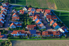 New development area Im Bannholz in the district Hayna in Herxheim bei Landau in the state Rhineland-Palatinate, Germany from above