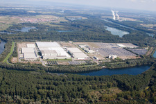 Aerial photograpy of Building complex and grounds of the logistics center Daimler AG Global Logistic Center on the Island Gruen in Germersheim in the state Rhineland-Palatinate, Germany