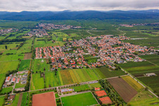 Village view from the east in Niederkirchen bei Deidesheim in the state Rhineland-Palatinate, Germany