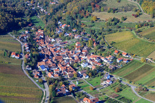 Wine-growing village on the edge of the Haardt from the east in Leinsweiler in the state Rhineland-Palatinate, Germany