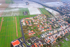 New development area Am Höhenweg in snow in Kandel in the state Rhineland-Palatinate, Germany from above
