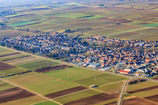 Aerial view of View of the town from the southeast in the district Niederhochstadt in Hochstadt in the state Rhineland-Palatinate, Germany