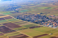 Aerial photograpy of View of the town from the southeast in the district Niederhochstadt in Hochstadt in the state Rhineland-Palatinate, Germany