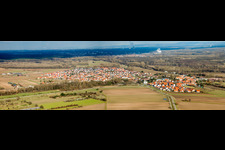 Panoramic perspective of Village - view on the edge of agricultural fields and farmland in Hoerdt in the state Rhineland-Palatinate, Germany