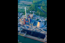 Construction site for the expansion of the Rhine port steam power plant Karlsruhe of EnBW Energie Baden-Württemberg AG in the district Daxlanden in Karlsruhe in the state Baden-Wuerttemberg, Germany from above