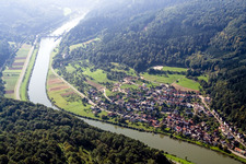 Aerial view of Village on the river bank areas of the river Neckar in the district Rockenau in Eberbach in the state Baden-Wurttemberg