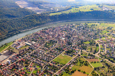 City view on the Neckar from the northwest in the district Michaelsberg in Haßmersheim in the state Baden-Wuerttemberg, Germany