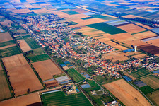 Aerial photograpy of View of the town from the east in the district Niederlustadt in Lustadt in the state Rhineland-Palatinate, Germany