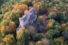 Castle of Schloss Berwartstein in Erlenbach in autumn colurs bei Dahn in the state Rhineland-Palatinate