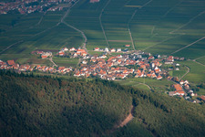 Wine-growing village from the west in Weyher in der Pfalz in the state Rhineland-Palatinate, Germany