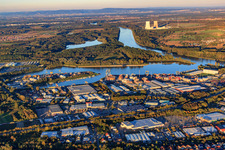 Aerial view of Hafenstraße industrial area with Smurfit Westrock Wellpappe Südwest, Ardagh Group and Hanewald Spedition in Germersheim in the state Rhineland-Palatinate, Germany