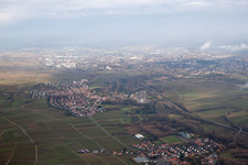 From the west in the district Godramstein in Landau in der Pfalz in the state Rhineland-Palatinate, Germany