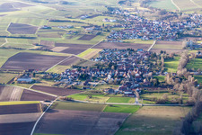 Town View of the streets and houses of the residential areas in the district Ingenheim in Billigheim-Ingenheim in the state Rhineland-Palatinate seen from above