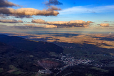 Aerial view of View of the town in winter from the southwest in Albersweiler in the state Rhineland-Palatinate, Germany