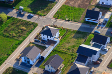 Oblique view of New Development Area East (Im Holderbusch) in Minfeld in the state Rhineland-Palatinate, Germany
