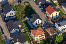 Bird's eye view of New Development Area East (Im Holderbusch) in Minfeld in the state Rhineland-Palatinate, Germany