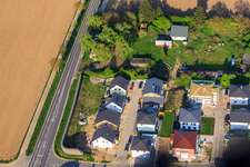 New Development Area East (Im Holderbusch) in Minfeld in the state Rhineland-Palatinate, Germany from a drone