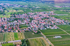 From the east in Niederkirchen bei Deidesheim in the state Rhineland-Palatinate, Germany