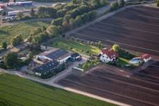 Fusser in the district Dannstadt in Dannstadt-Schauernheim in the state Rhineland-Palatinate, Germany