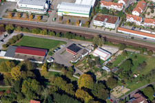 School building of the Ludwig-Marum-Gymnasium Pfinztal in the district Berghausen in Pfinztal in the state Baden-Wurttemberg seen from above
