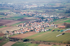 Aerial view of Village from the southeast in the district Mörlheim in Landau in der Pfalz in the state Rhineland-Palatinate, Germany