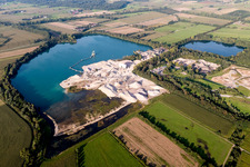 Site and tailings area of the gravel mining on Baggersee Plaulbach of VOGEL-BAU GmbH - Asphaltmischanlage Maiwald in Renchen in the state , Germany
